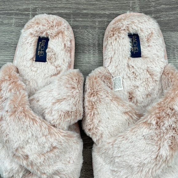 NWOB. Rachel Roy 11-12 Pink Fuzzy Cozy Plush Cross Front Slippers. - Picture 3 of 9